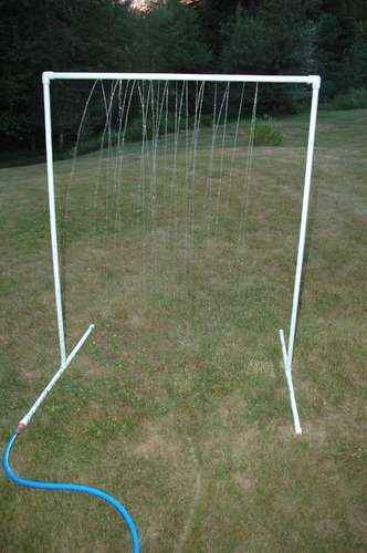 KidWash:-PVC-Sprinkler-Water-Toy