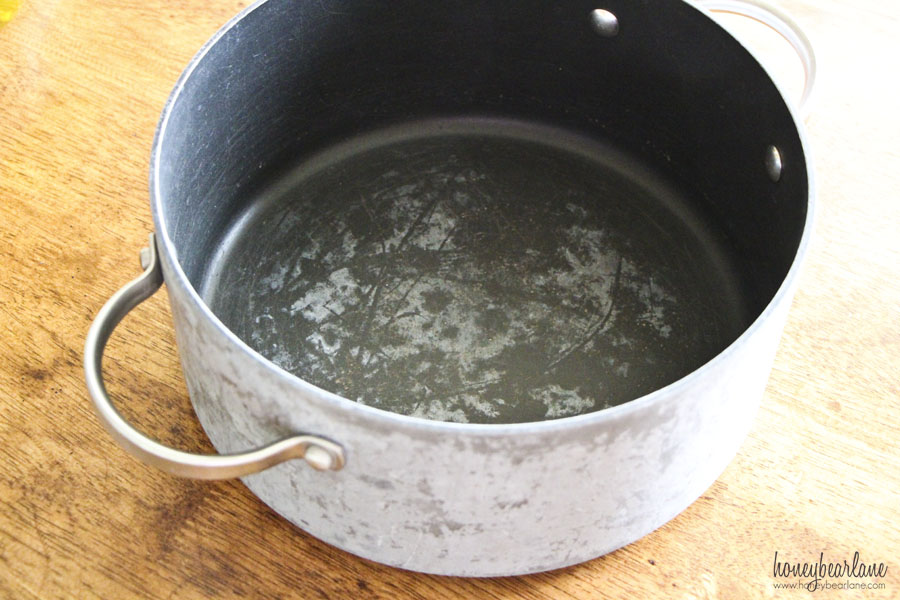 Add a BurnProof Grip to Pots and Lids with sugru Honeybear Lane