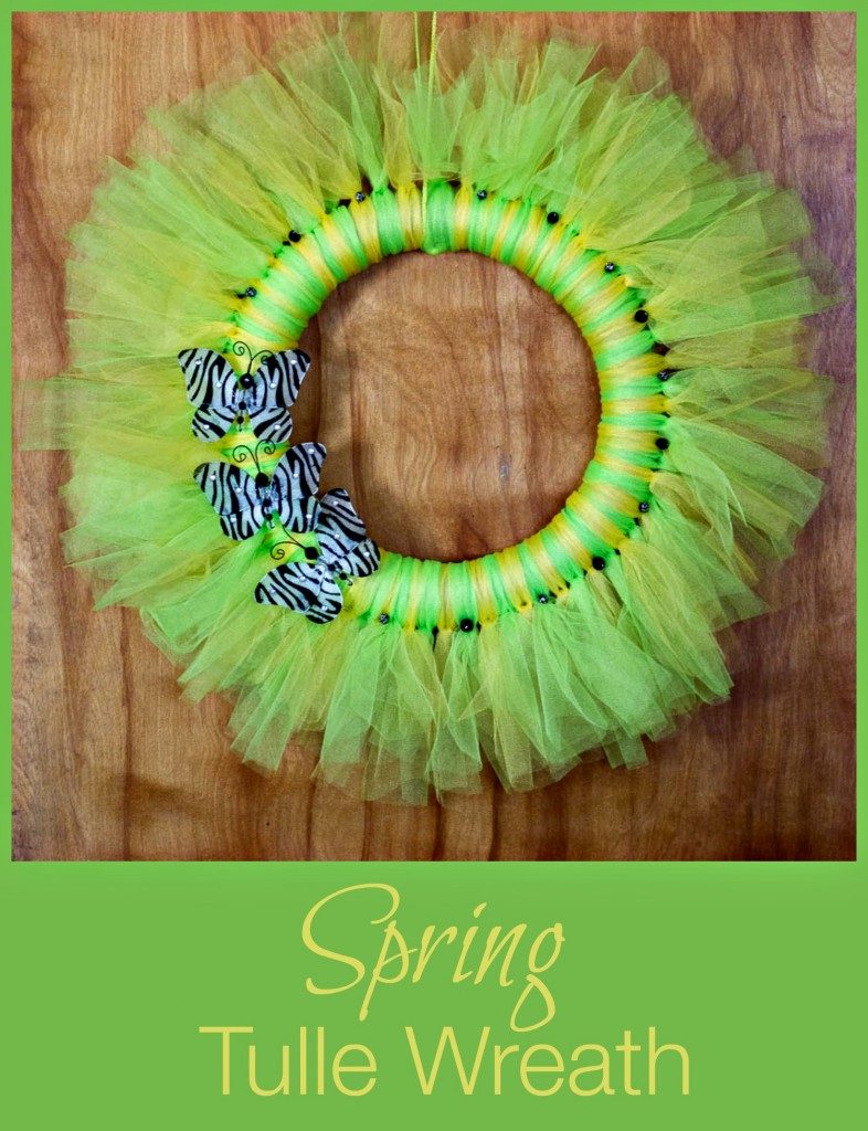 25 Beautiful DIY Spring Wreaths - these are great for Easter and Spring decor to brighten things up!