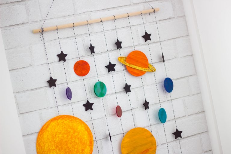 DIY SPACE MOBILE CRAFT
