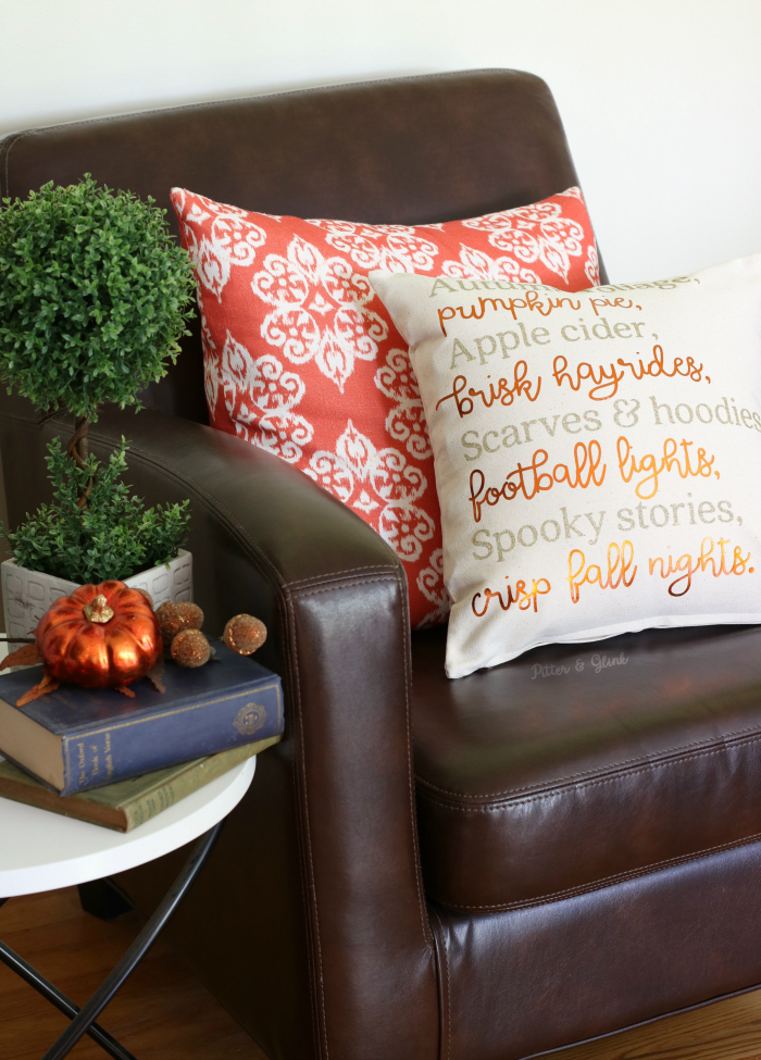 These simple ways to decorate for fall will have your home looking beautiful and cozy!