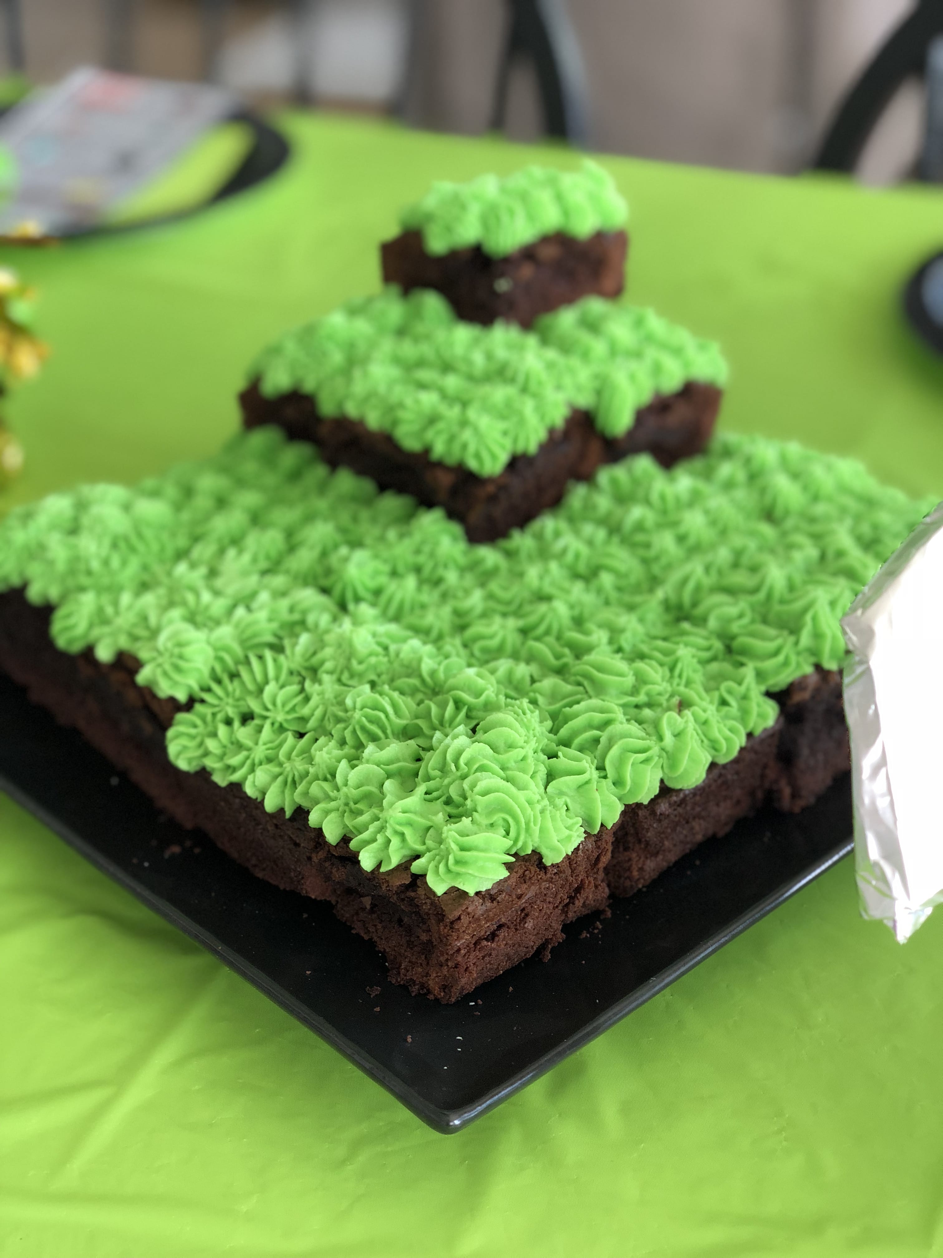 Simple Minecraft Slime Birthday Cake