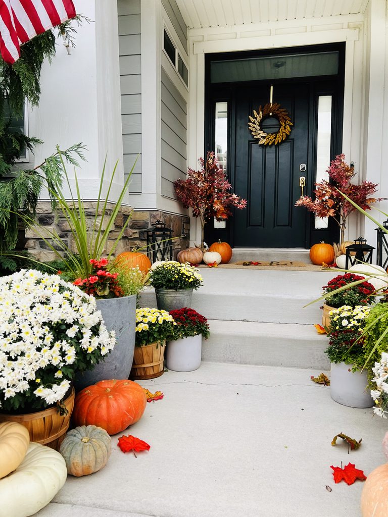 How to Have a Stunning Fall Front Porch - Honeybear Lane