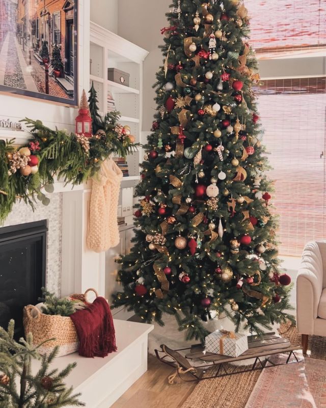 I shared my Christmas decor in a reel but something weird happened to the video so I’m sharing here in a post where 10 of you will see it 😆 

I’m obsessed with all my garland and vintage bells this year!  I can’t believe it’s only 12 days until Christmas!! 

#christmasgarland #christmasgreens #decoratingforchristmas #redandgreenchristmas #vintagebells #garland #christmasdecor #maximalistchristmas